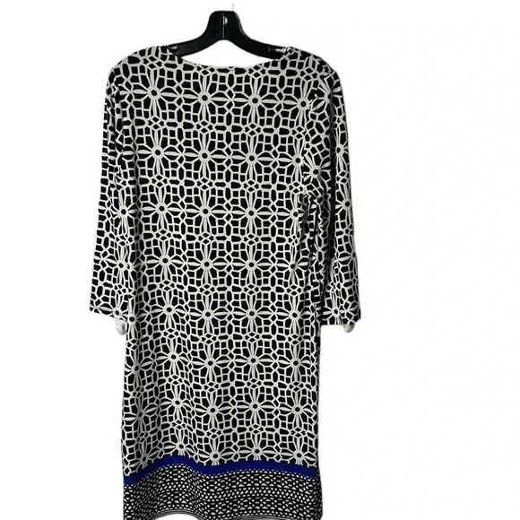 Tacera dress  ,Med ,midi , shift,
geometric ,trim , - Picture 2 of 13